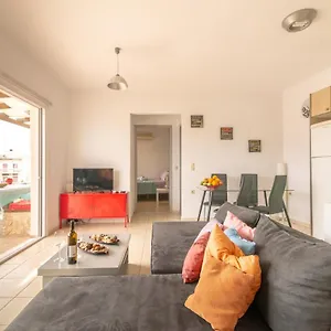 Penthouse In Downtown With Seaview Apartment