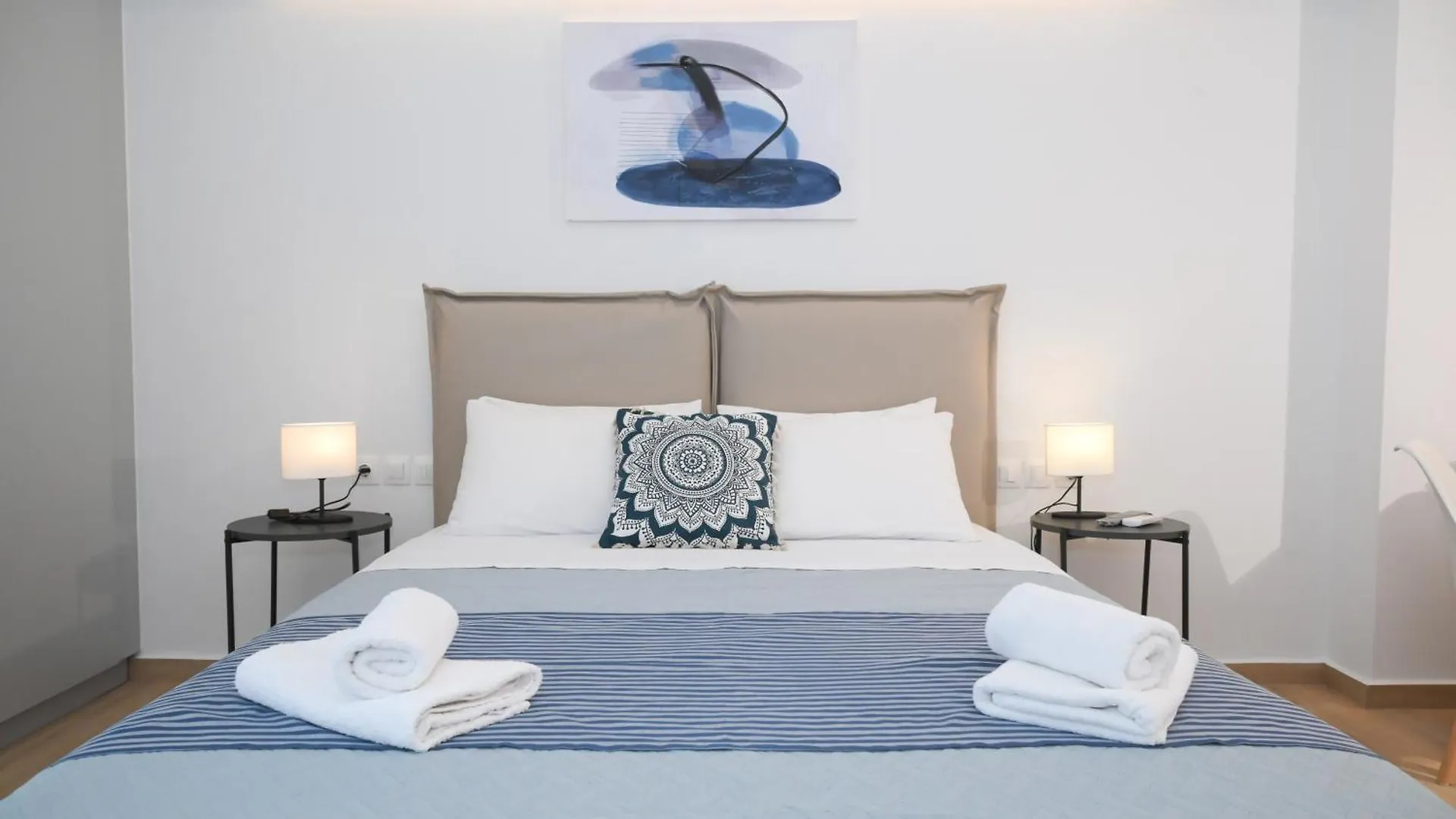 Apartment Economic Studios In Crete Iraklio